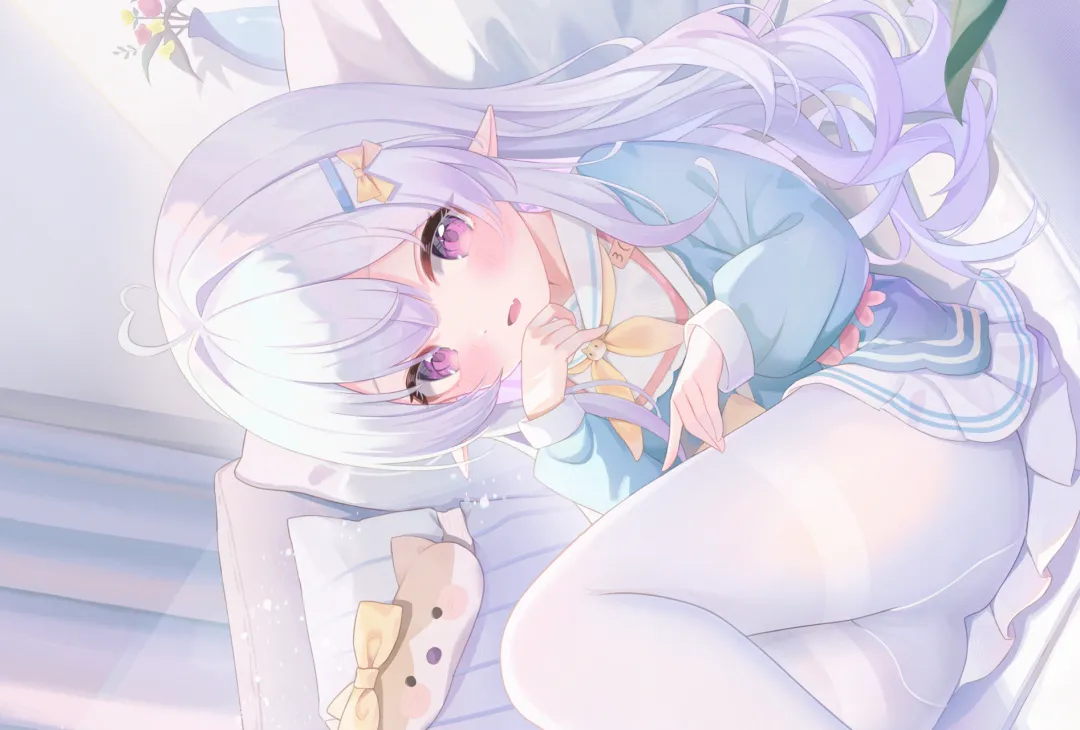 胖次脱到一半差点…还好穿着裙子！