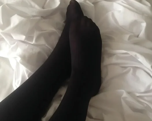 真拿你没办法呐,萌酱就穿一次吧…